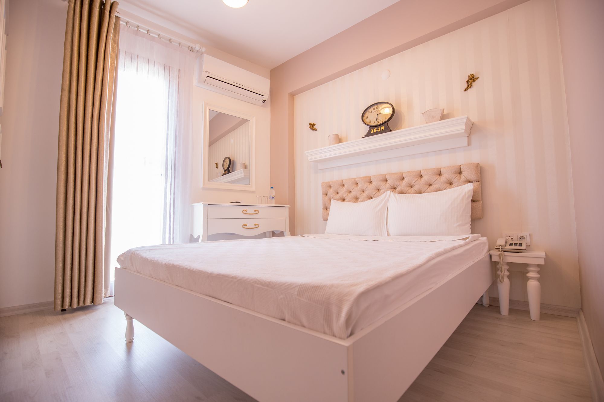 Menendi Otel Фоча Экстерьер фото